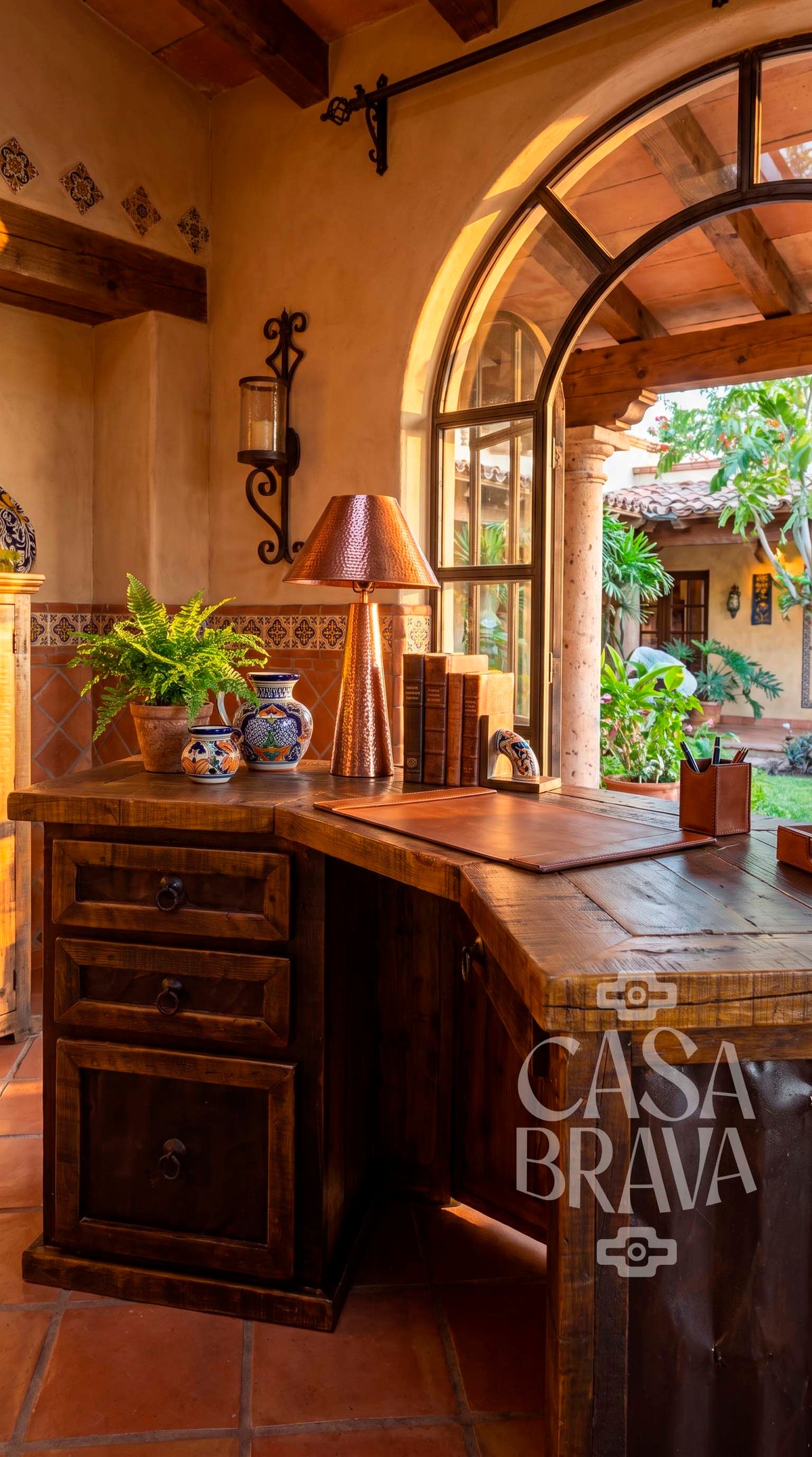 Adelitas Desk Old Fashion® Collection